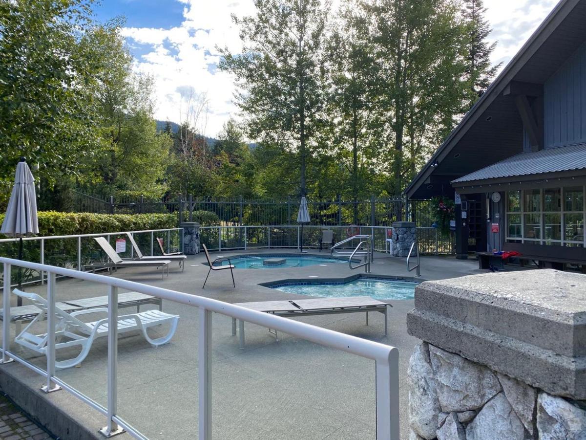 The Aspens On Blackcomb Уислър Екстериор снимка